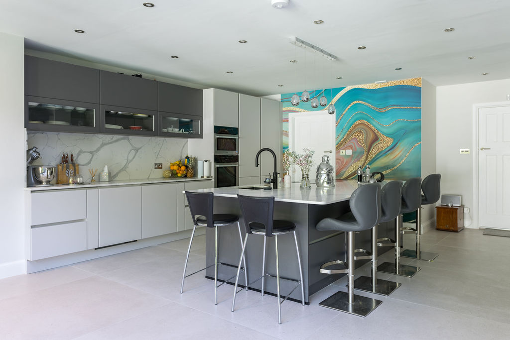 Wraparound extension in Epsom, Surrey, completed image 2.