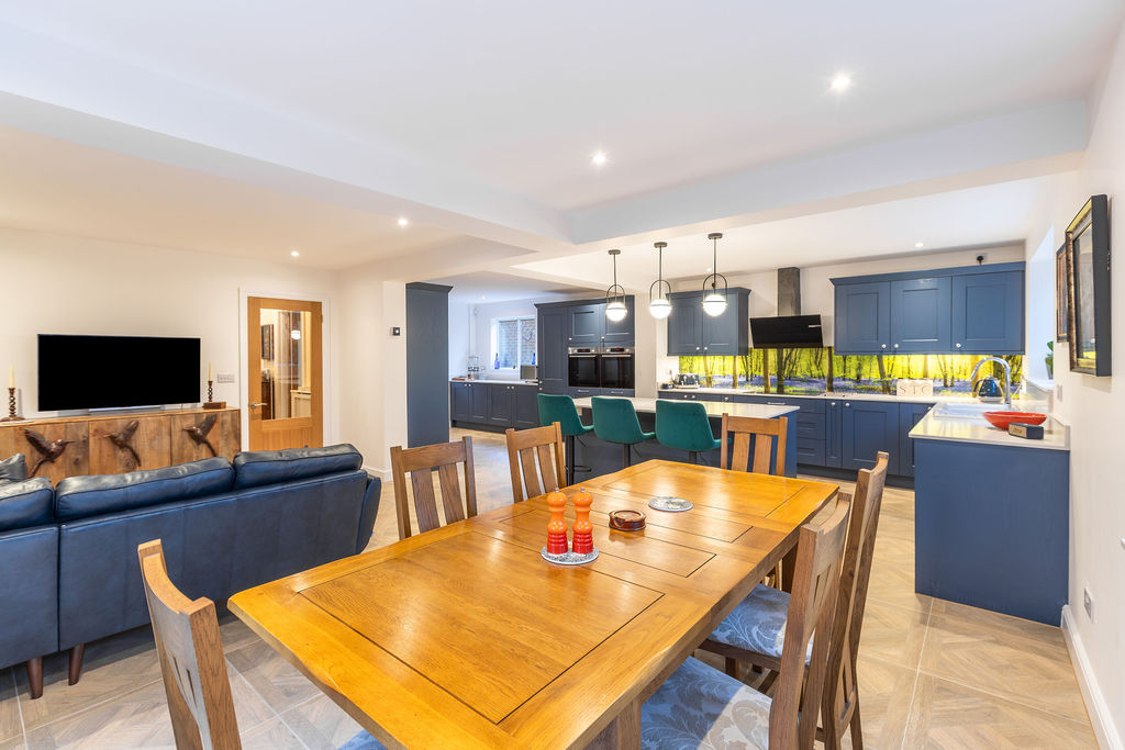 Rear extension in Kenley, London, completed image 12.