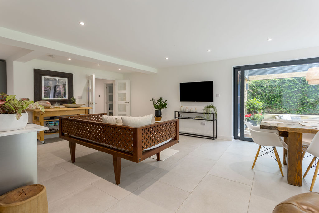 Refurbishment and extension in Weybridge, Surrey, completed image 8.